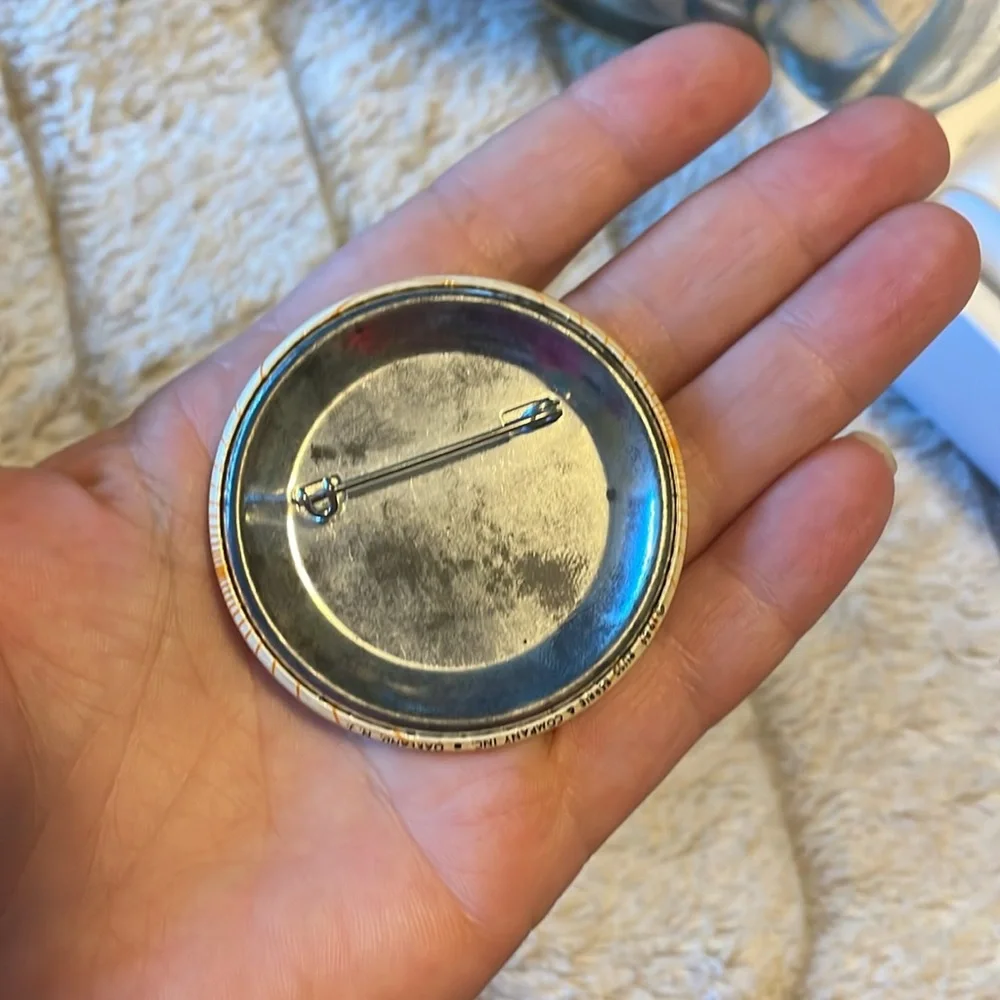 Vintage Button Pin - 'If You Get Any Closer Introduce Yourself'